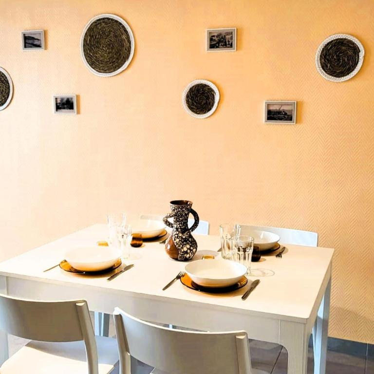 Apartamento en Roses, 2ª línea de playa, con terraza, WIFI y parking comunitario - ES-258-31 - Apartment - 17