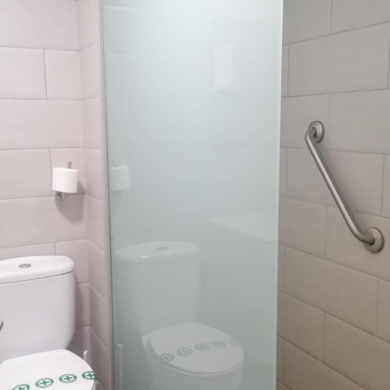 Apartamento en Roses, 2ª línea de playa, con terraza, WIFI y parking comunitario - ES-258-31 - Apartment - 25