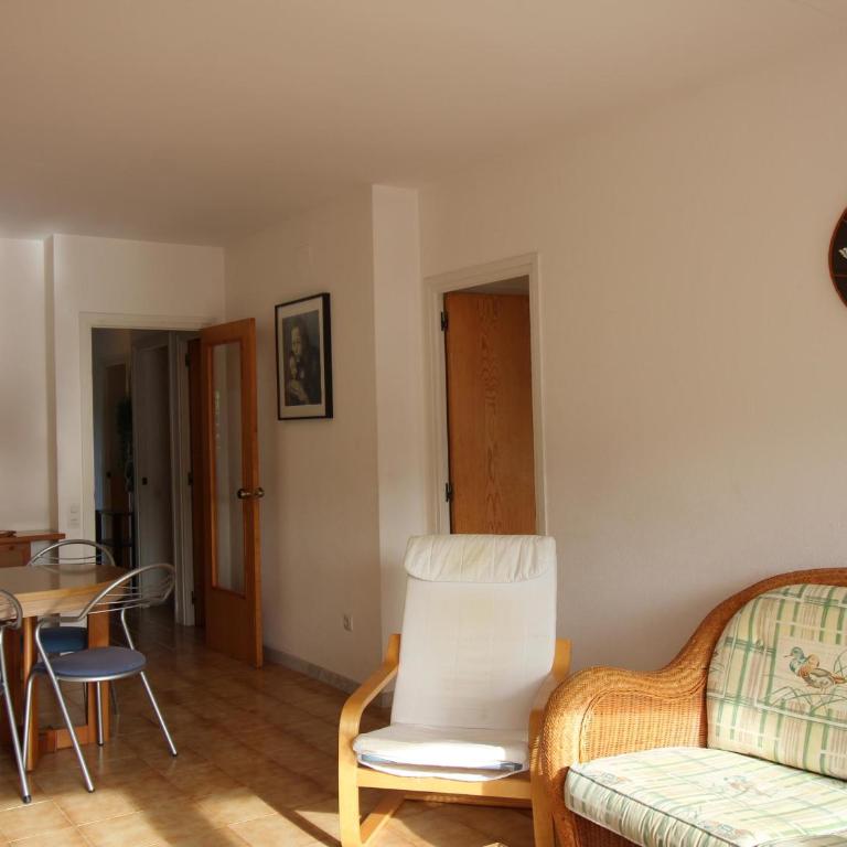 Apartamento Acogedor a 100m de la Playa con Garaje Privado - ES-228-23 - Apartamento - 16