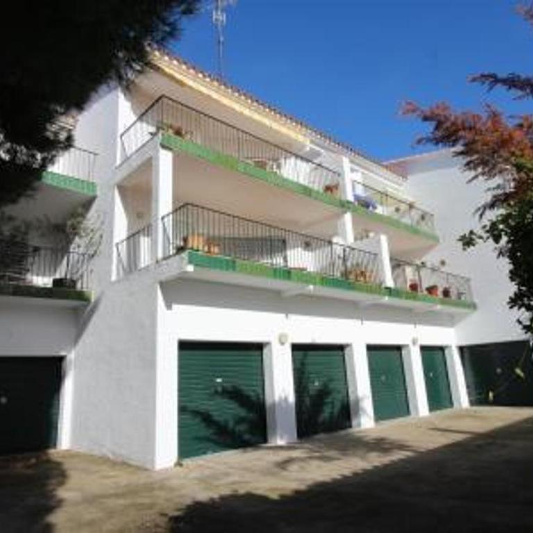 Apartamento Acogedor a 100m de la Playa con Garaje Privado - ES-228-23 - Apartamento - 23