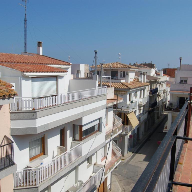 Ático céntrico renovado con gran terraza a solo 100m de la playa del Puerto - ES-228-34 - Apartamento - 9