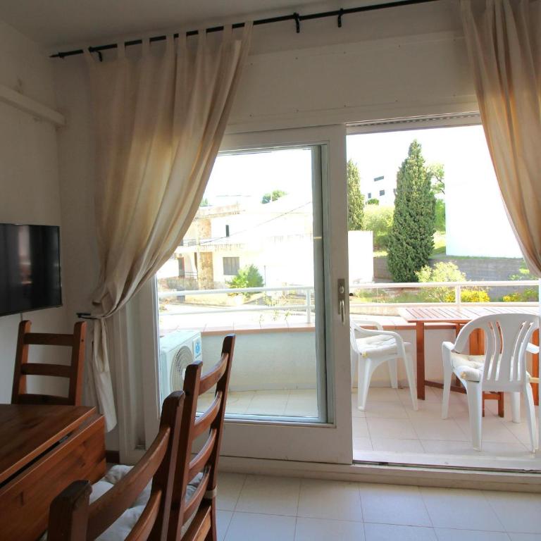 Apartamento acogedor con piscina, WiFi y garaje cerca de la playa de La Farella, Llançà - ES-228-8 - Apartamento - 13