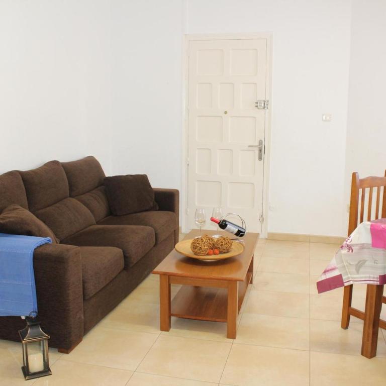 Apartamento renovado, céntrico y luminoso a 100m de la playa del Puerto, Llançà - ES-228-37 - Apartamento - 7