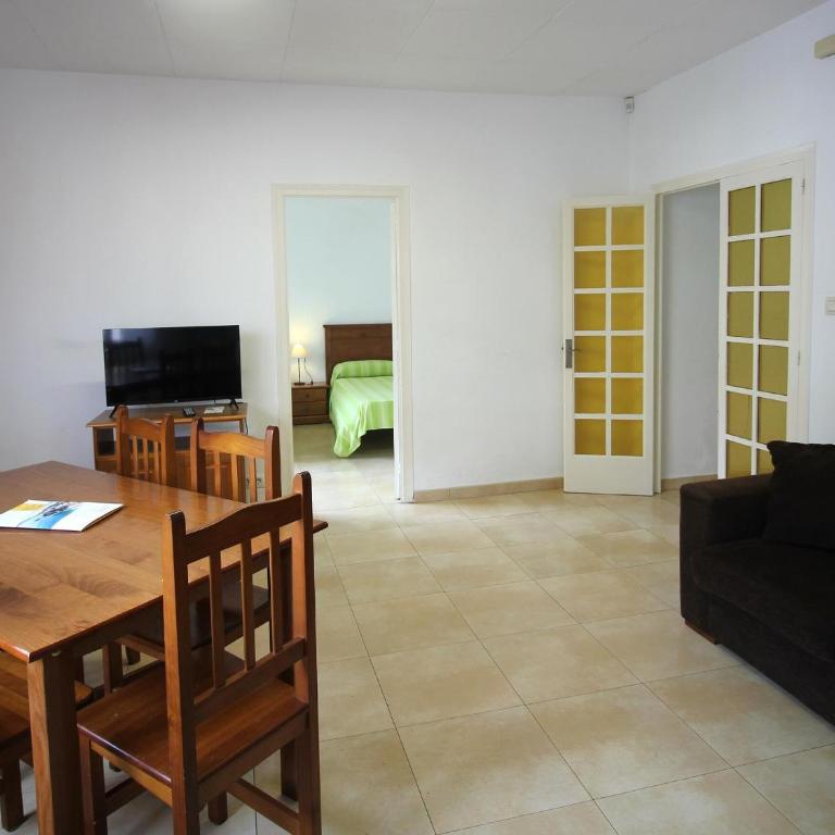 Apartamento renovado, céntrico y luminoso a 100m de la playa del Puerto, Llançà - ES-228-37 - Apartamento - 9