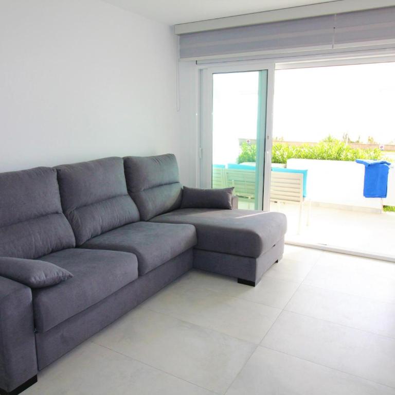 Estudio acogedor con terraza y parking incluido - ES-258-33 - Studio - 9