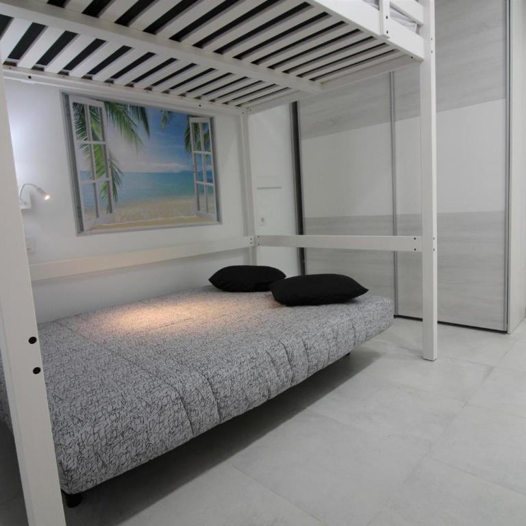 Estudio acogedor con terraza y parking incluido - ES-258-33 - Studio - 15