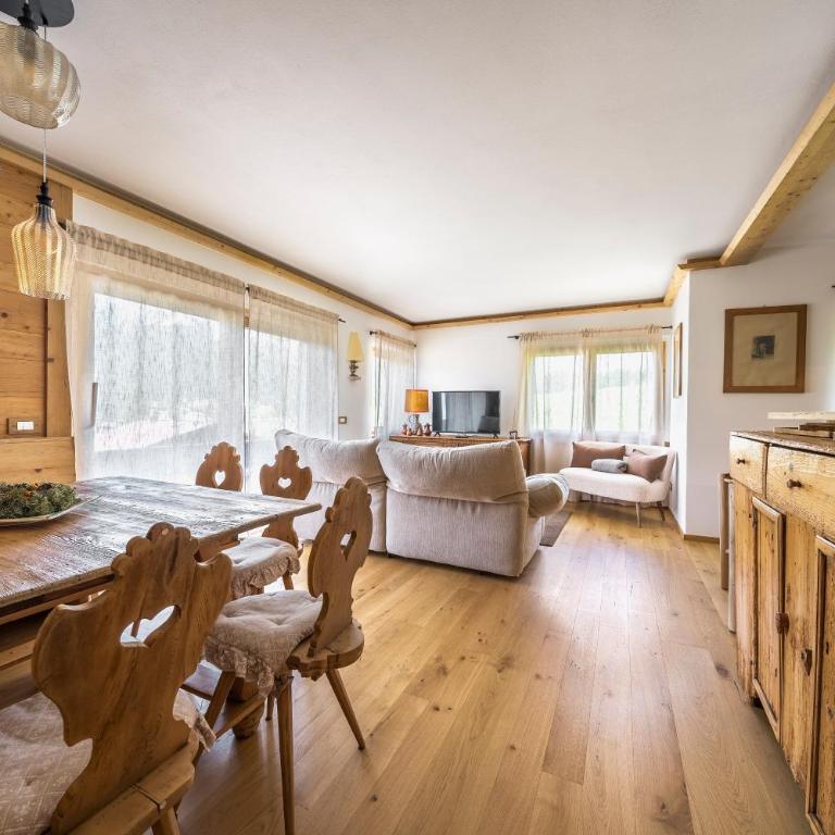 Chalet Belvedere - Dolomiti Skyline - Appartamento con 3 Camere da Letto e Vista Montagna - 1