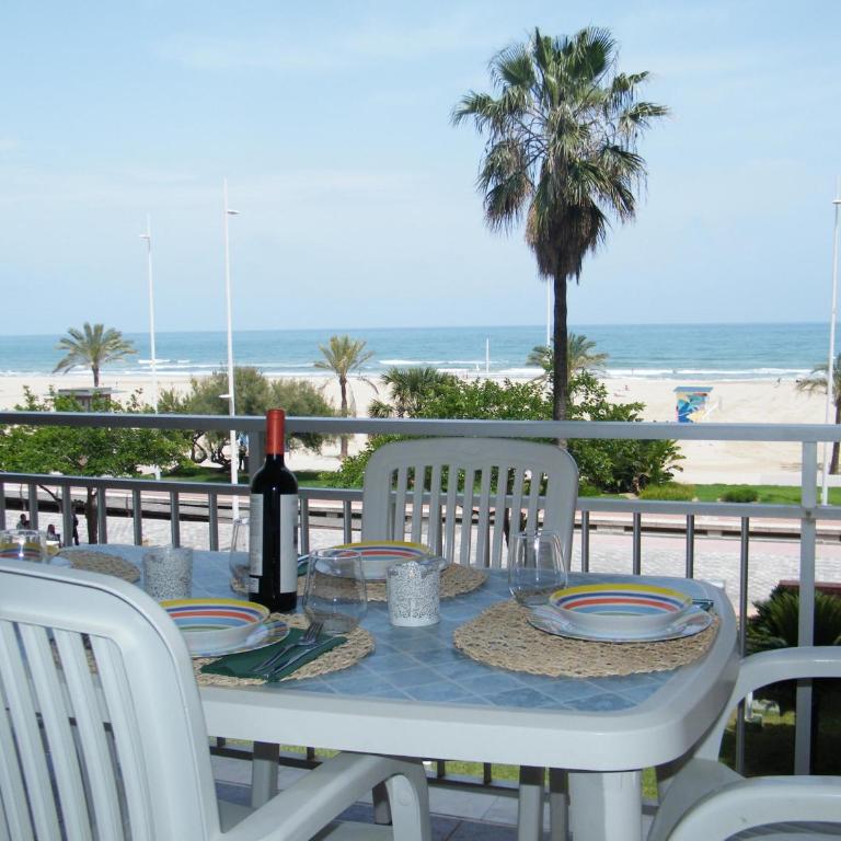 Apartamento en primera línea de mar - Solo familias - ES-314-36 - Apartamento - 1