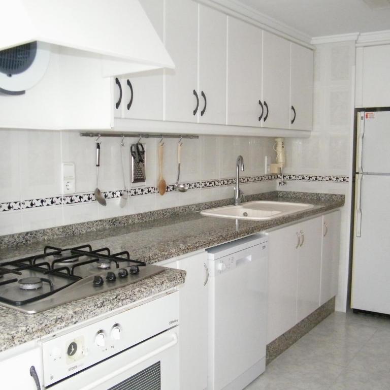 Apartamento en primera línea de mar - Solo familias - ES-314-36 - Apartamento - 12