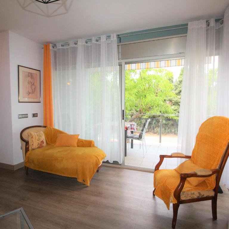 Apartamento con Terraza y Parking a 400m de la Playa del Port en Llançà - ES-228-156 - Apartment - 13