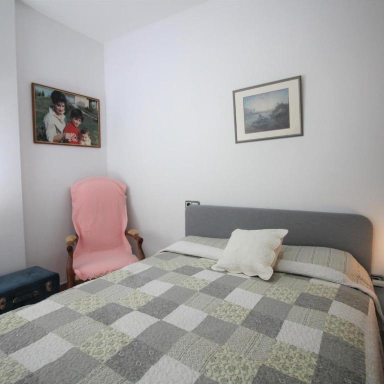 Apartamento con Terraza y Parking a 400m de la Playa del Port en Llançà - ES-228-156 - Apartment - 16