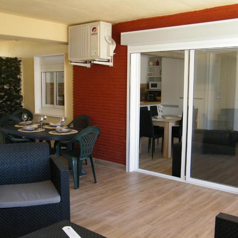 Playa de Gandía, apartamento renovado en primera línea con terraza, aire acondicionado y parking - ES-314-22 - Apartamento - 12