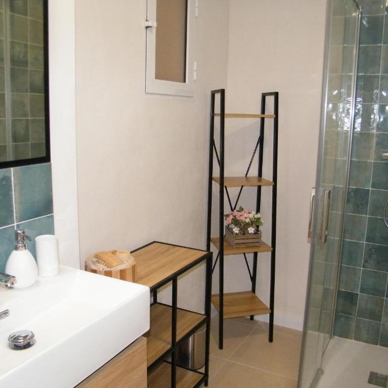 Playa de Gandía, apartamento renovado en primera línea con terraza, aire acondicionado y parking - ES-314-22 - Apartamento - 22