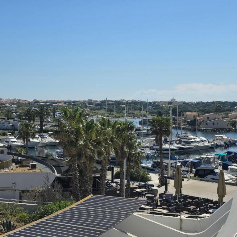 2Cap d'Agde NATURISTE Grand T2 de standing avec GARAGE privé - Appartement avec Terrasse - 18