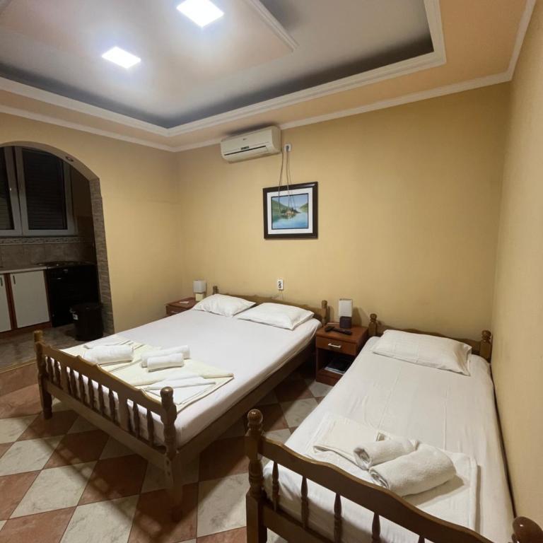 Apartments Klakor - Classic Studio - 4
