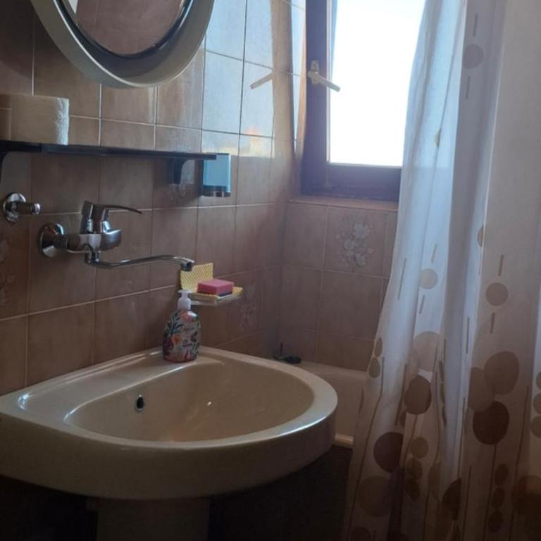 Marko Apartments - Dvokrevetna Soba sa Bračnim Krevetom i Pogledom na More - 4