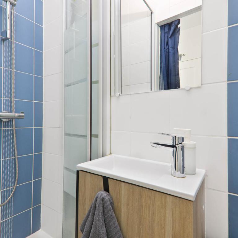 Tour Eiffel 10 Luxurious Apartment Studio-2P Free Netflix - Studio - 8