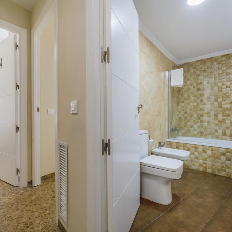 Apartamento en el Centro con Parking y Terraza - Apartamento - 54