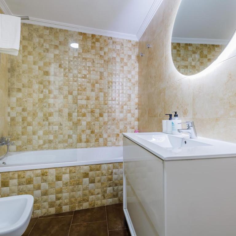 Apartamento en el Centro con Parking y Terraza - Apartamento - 51