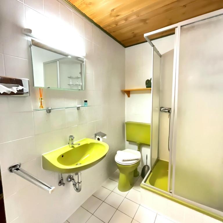 Hotel Wildrose - Doppelzimmer mit Balkon - 3