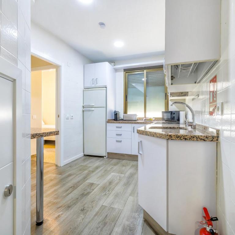 Apartamento en el Centro con Parking y Terraza - Apartamento - 59