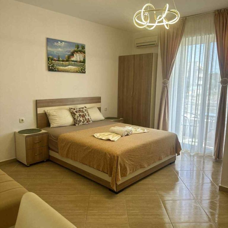 Villa Doda - Donji Stoj - Ulcinj - Dvokrevetna Soba sa Bračnim Krevetom i Balkonom - 4