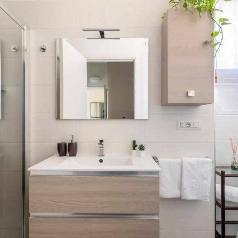 10' from the Sea, Elegant Penthouse with Terrace - Appartamento con 1 Camera da Letto - 14