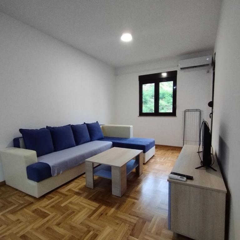 Becici Akacia Apartments - One-Bedroom Apartment - 3