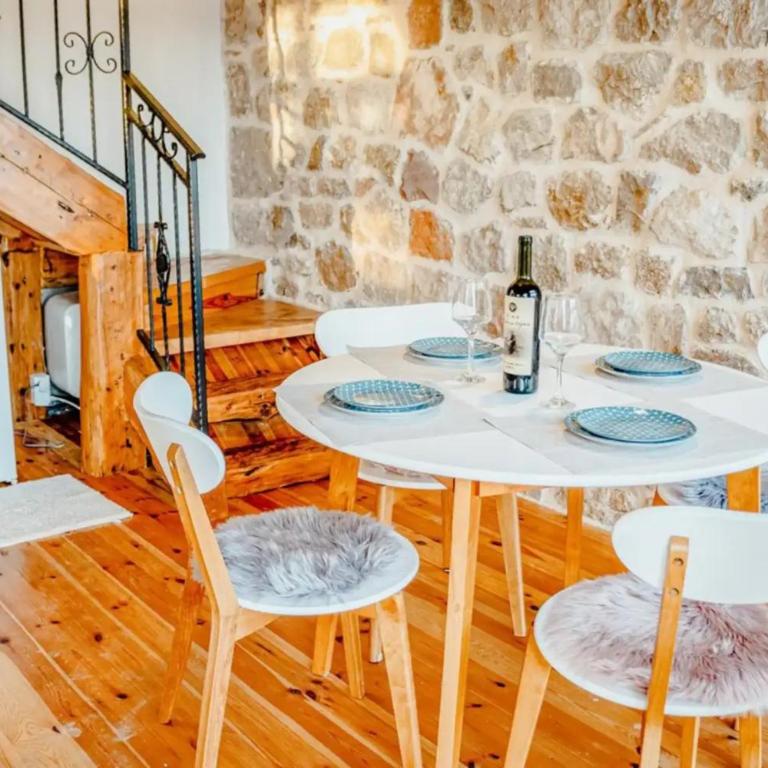Old Wine House - Montenegro - Apartment - 5