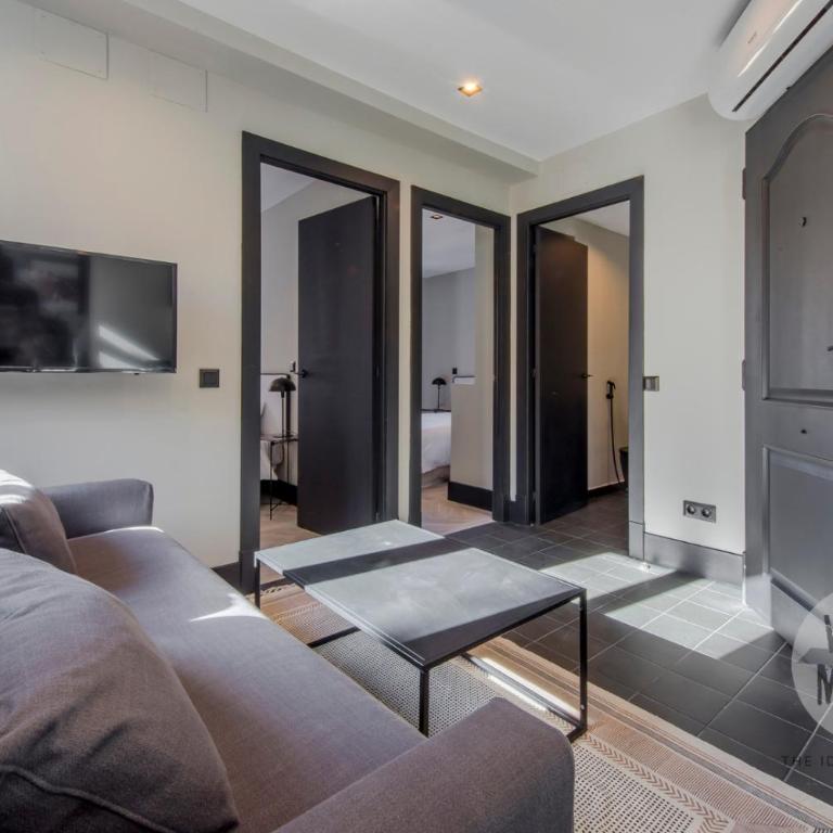Vista a Madrid para 7 en Santa Ana 20 E2 - Apartamento - 12