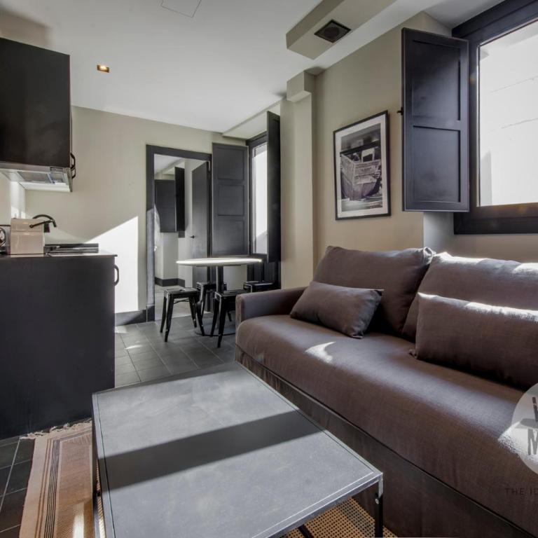 Vista a Madrid para 7 en Santa Ana 20 E2 - Apartamento - 17