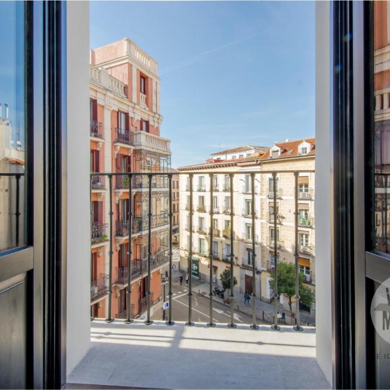 Vista a Madrid para 7 en Santa Ana 20 E2 - Apartamento - 21