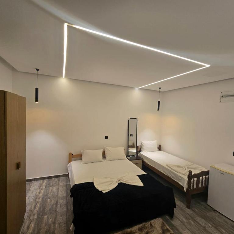 Lula Apartments 2 - Triple Room with Balcony - 7