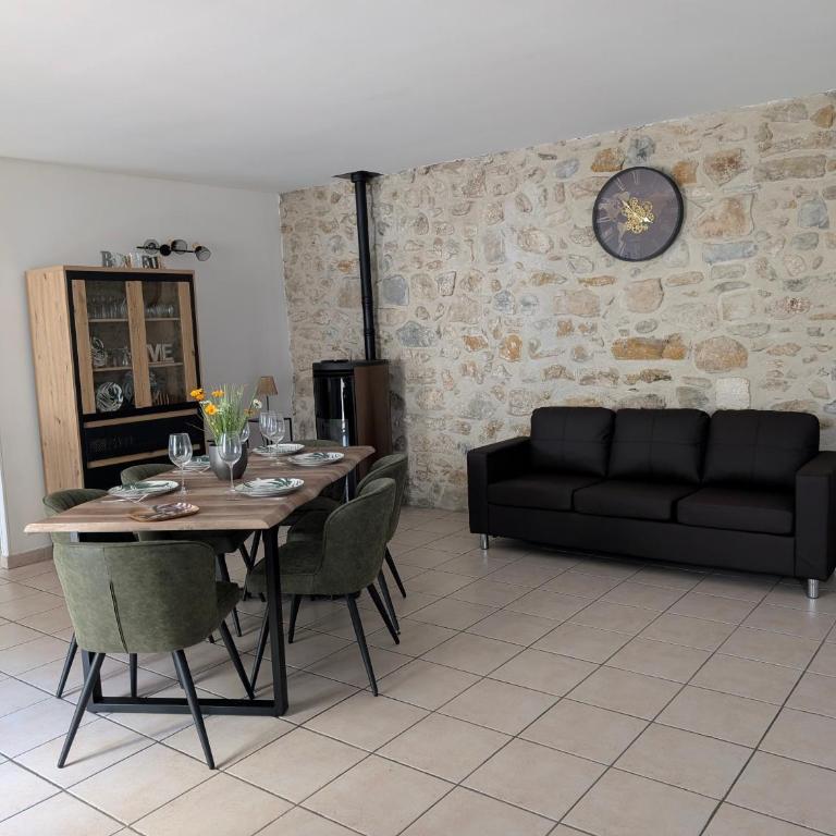 Évasion vigneronne, jolie maison de village en pierre - Maison de Vacances 3 Chambres - 20
