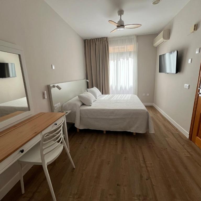 Aparthotel Bahia Pinosol - Habitación Doble Superior - 18