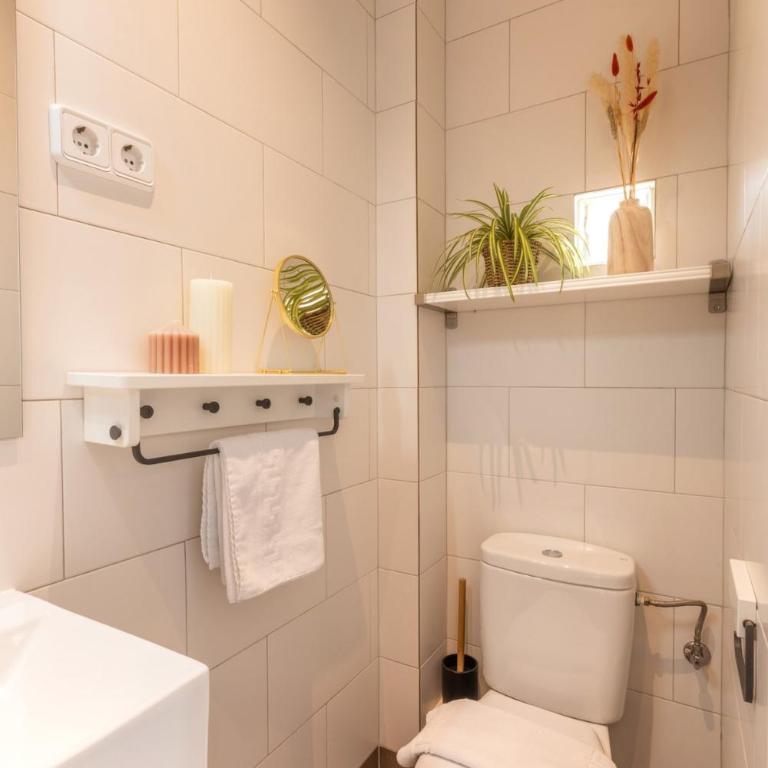 Lodging Apartments Almirall Beach 42 - One-Bedroom Apartment - 13