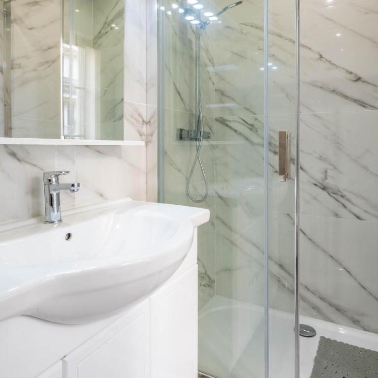 Stylish Apartment in Belleville - Where Artists Live - Apartment mit 1 Schlafzimmer - 8