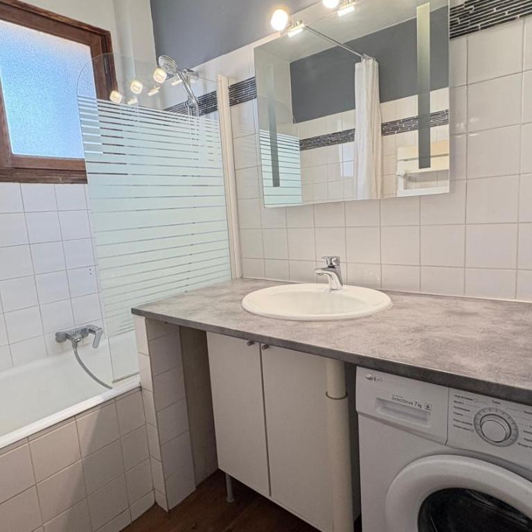 Confortable appartement familial, vue, baignoire - Appartement - 11