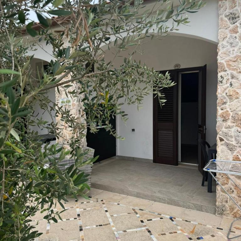 Agriturismo Masseria Pallanzano CON PISCINA - Camera Familiare con Bagno Privato - 14