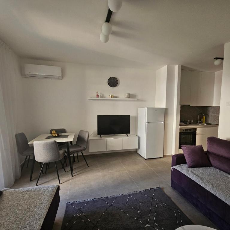 Rozino Budva - Studio with Balcony - 7