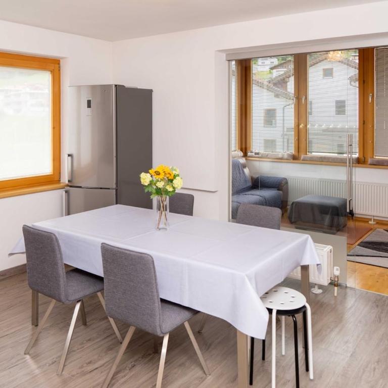 Cosy flat in Axams, 85 square metres - Apartamento de 2 dormitorios con vistas a la montaña - 10