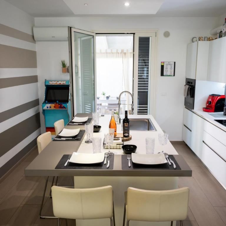 LikeHome Mediterraneo- Villa exclusive -3 rooms-6pxs - Villa con 3 Camere da Letto - 11