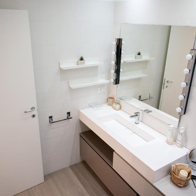 LikeHome Mediterraneo- Villa exclusive -3 rooms-6pxs - Villa con 3 Camere da Letto - 33