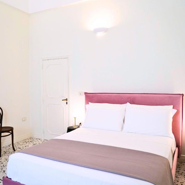 Palazzo Sozzi Luxury - ANTICO SPLENDORE nel CUORE di OSTUNI - King Room with Spa Bath - 29