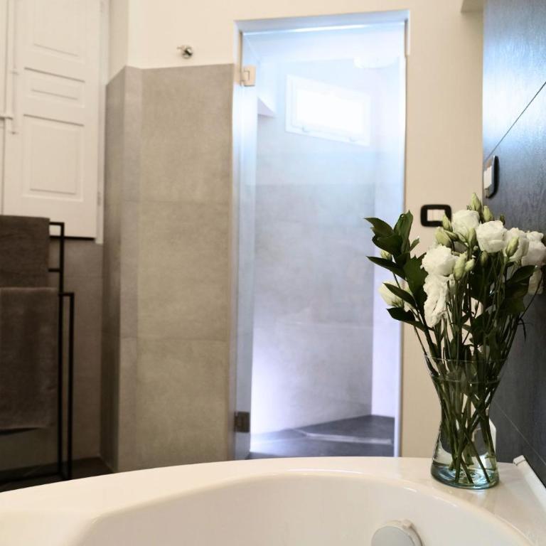 Palazzo Sozzi Luxury - ANTICO SPLENDORE nel CUORE di OSTUNI - King Room with Spa Bath - 37
