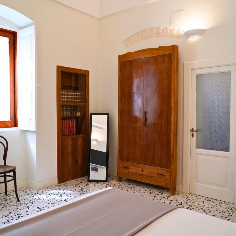 Palazzo Sozzi Luxury - ANTICO SPLENDORE nel CUORE di OSTUNI - King Room with Spa Bath - 27