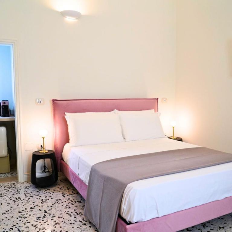 Palazzo Sozzi Luxury - ANTICO SPLENDORE nel CUORE di OSTUNI - King Room with Spa Bath - 3