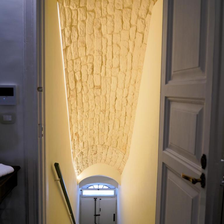 Palazzo Sozzi Luxury - ANTICO SPLENDORE nel CUORE di OSTUNI - King Room with Spa Bath - 15