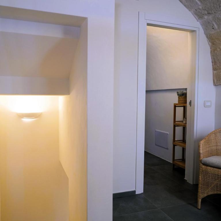 Palazzo Sozzi Luxury - ANTICO SPLENDORE nel CUORE di OSTUNI - King Room with Spa Bath - 47