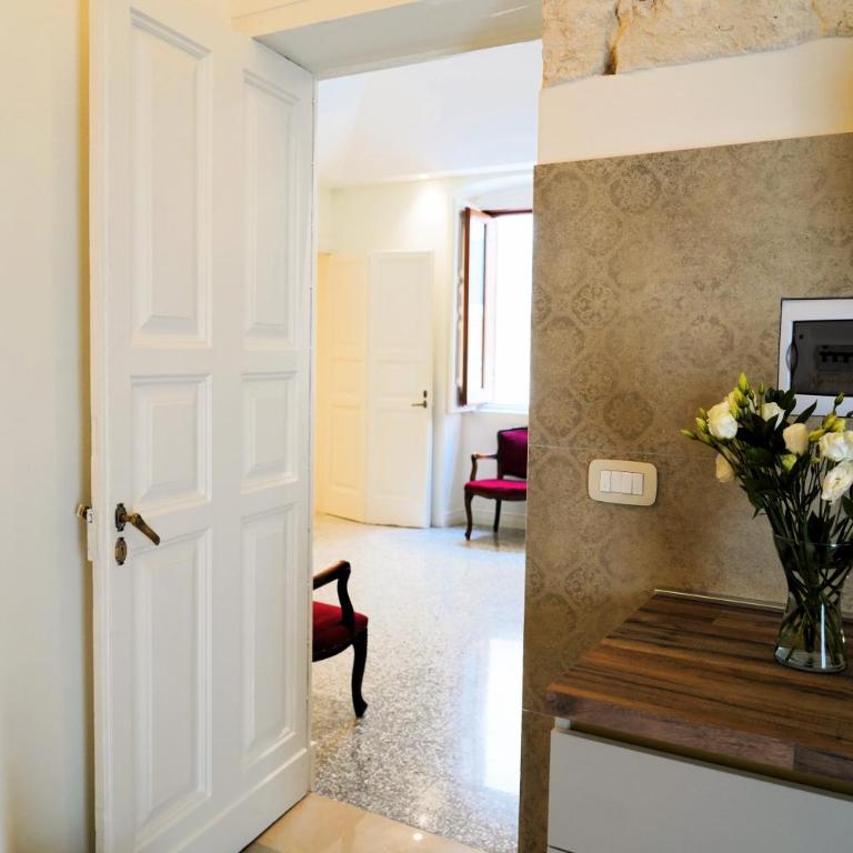 Palazzo Sozzi Luxury - ANTICO SPLENDORE nel CUORE di OSTUNI - King Room with Spa Bath - 45